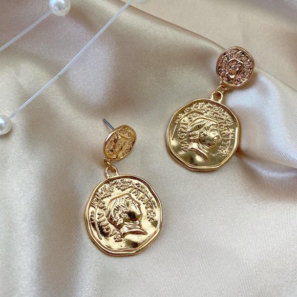 Golden Portraits Coins Statement Earrings - Picture 6 of 8